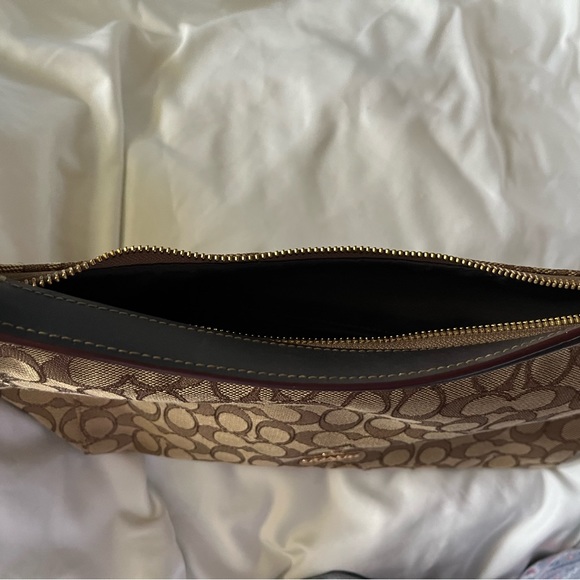 Coach Handbag - Picture 2 of 4